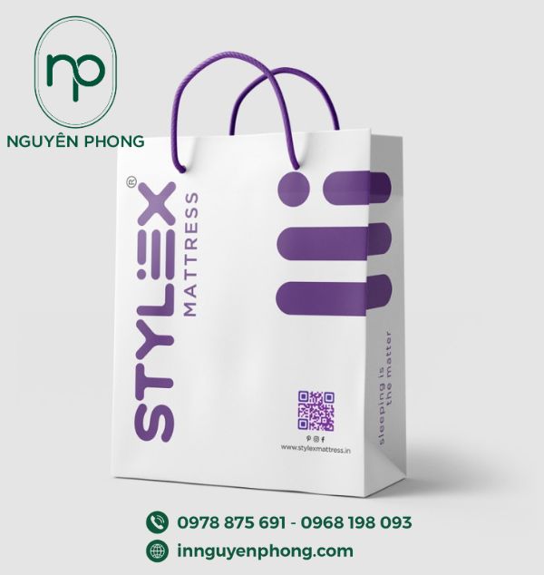 Mẫu túi giấy đựng sách tich hợp QR